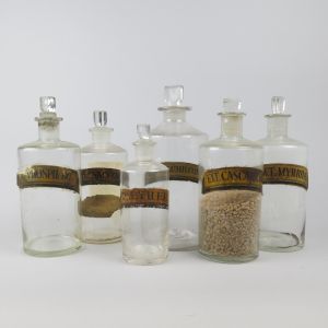 Chemist jars x 6 (gilt paper labels)