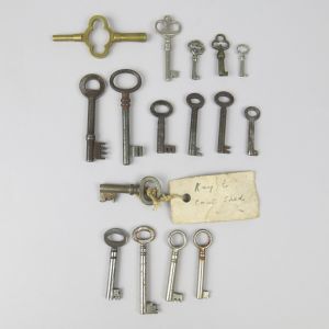 Antique keys (misc small)