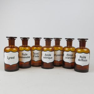 Small brown apothecary bottles x 7