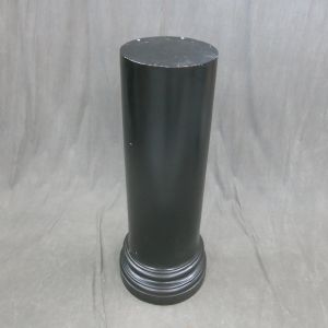 Column plinth / pedestal (black)